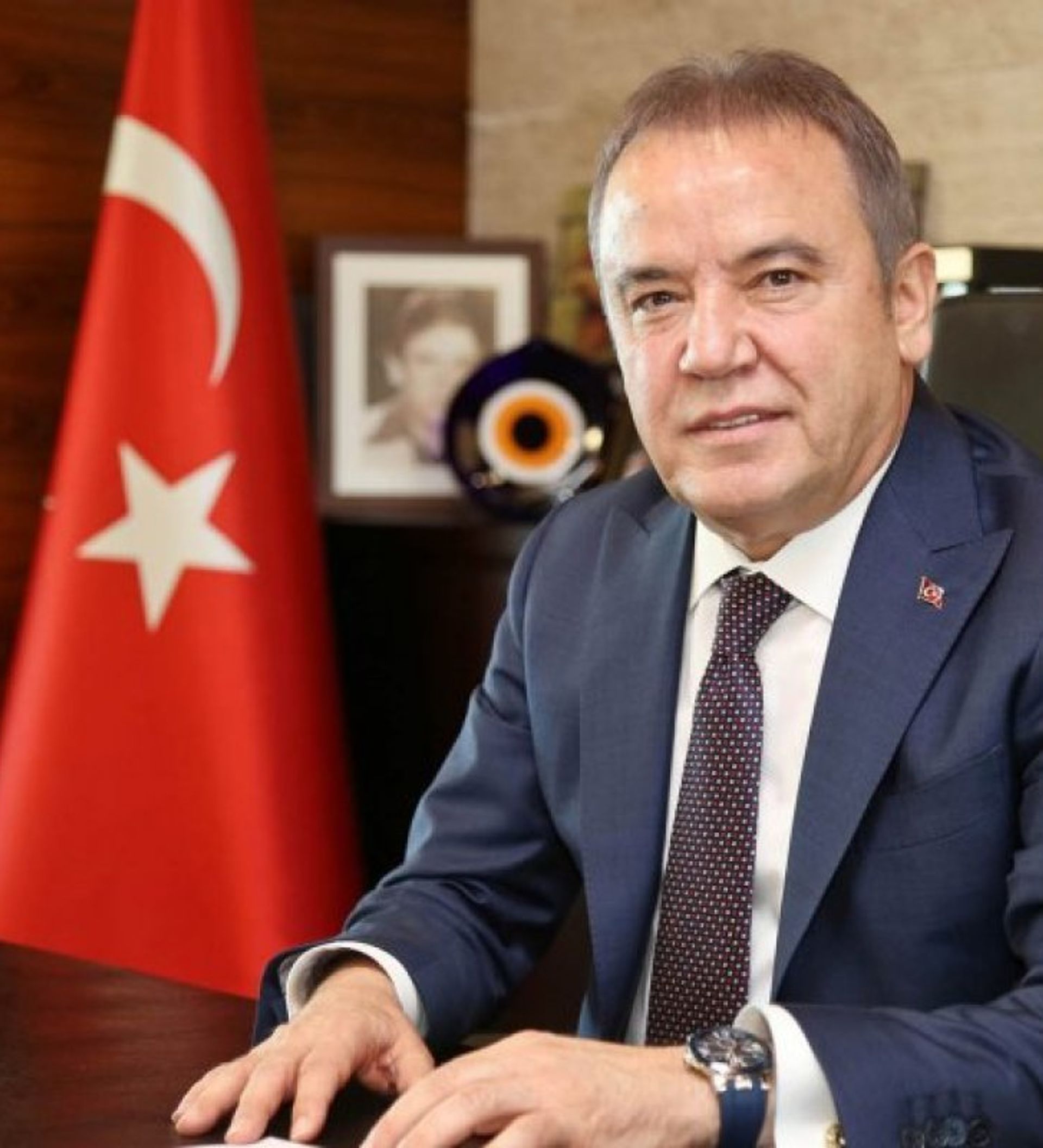 Muhittin Böcek'ten Antalyalılara mesaj: Vazgeçmeyeceğim