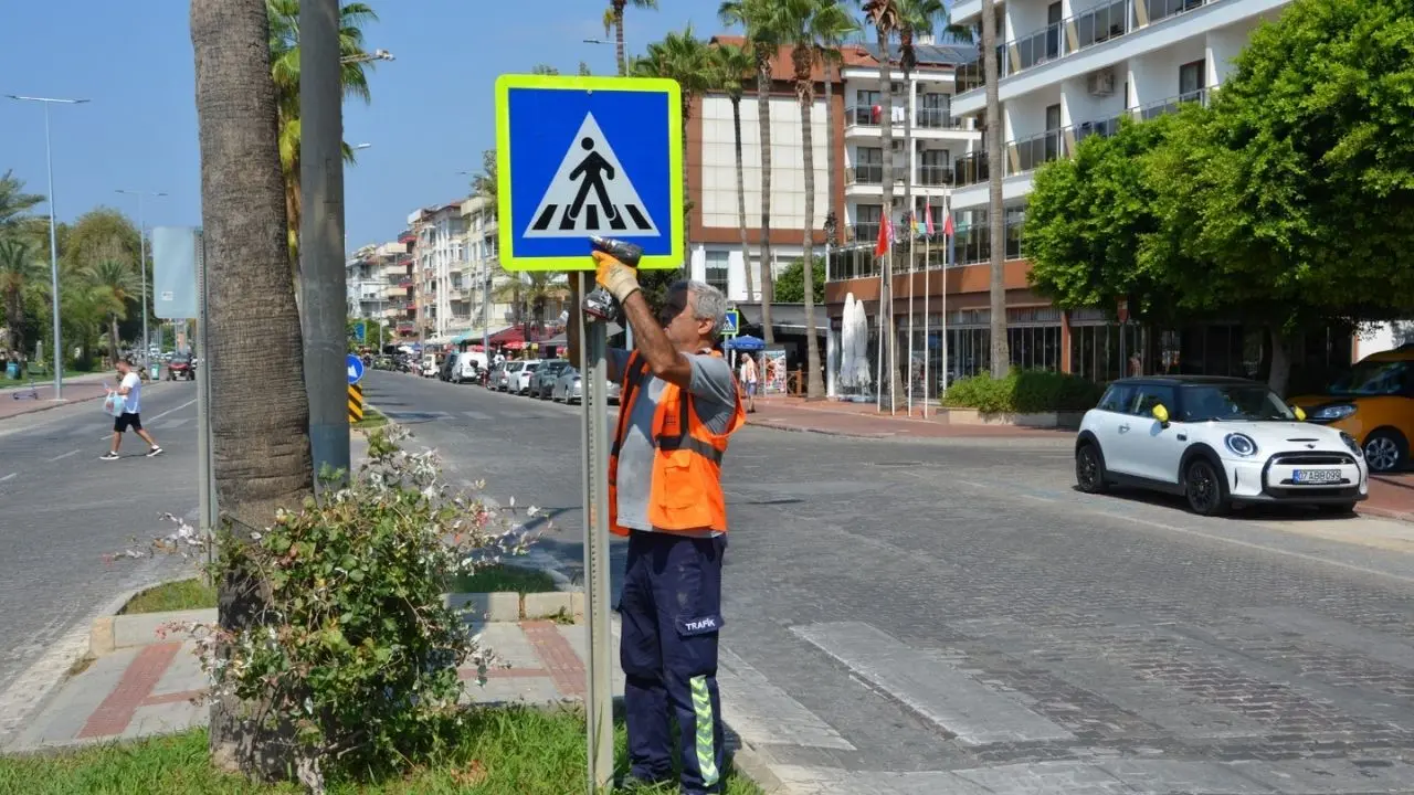 Kentte sinyalizasyon sistemlerinde bakım çalışması sürüyor