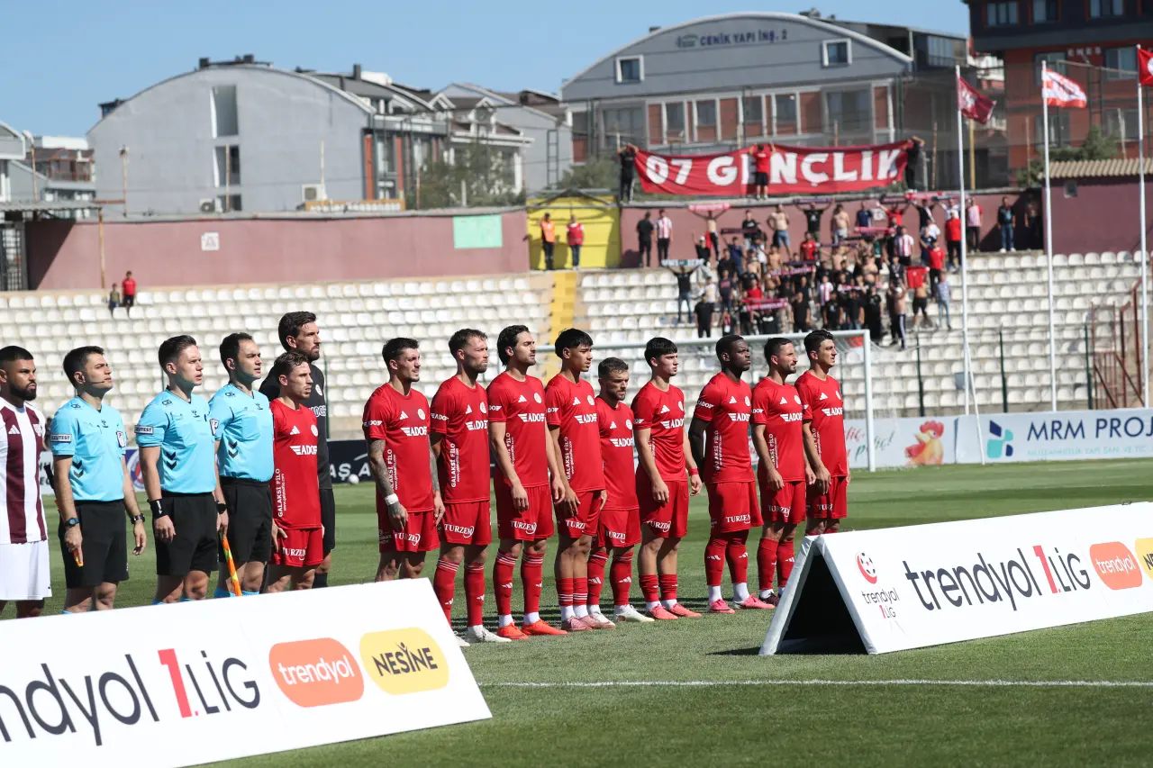 Sahada Antalyasporlu futbolcular hücum organizasyonunda