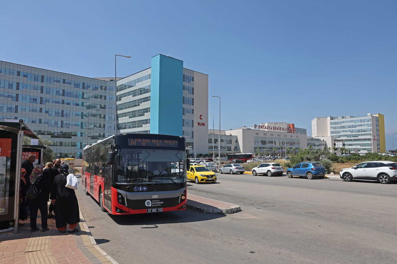 Şehir Hastanesi yönünde otobüs seferleri sürüyor