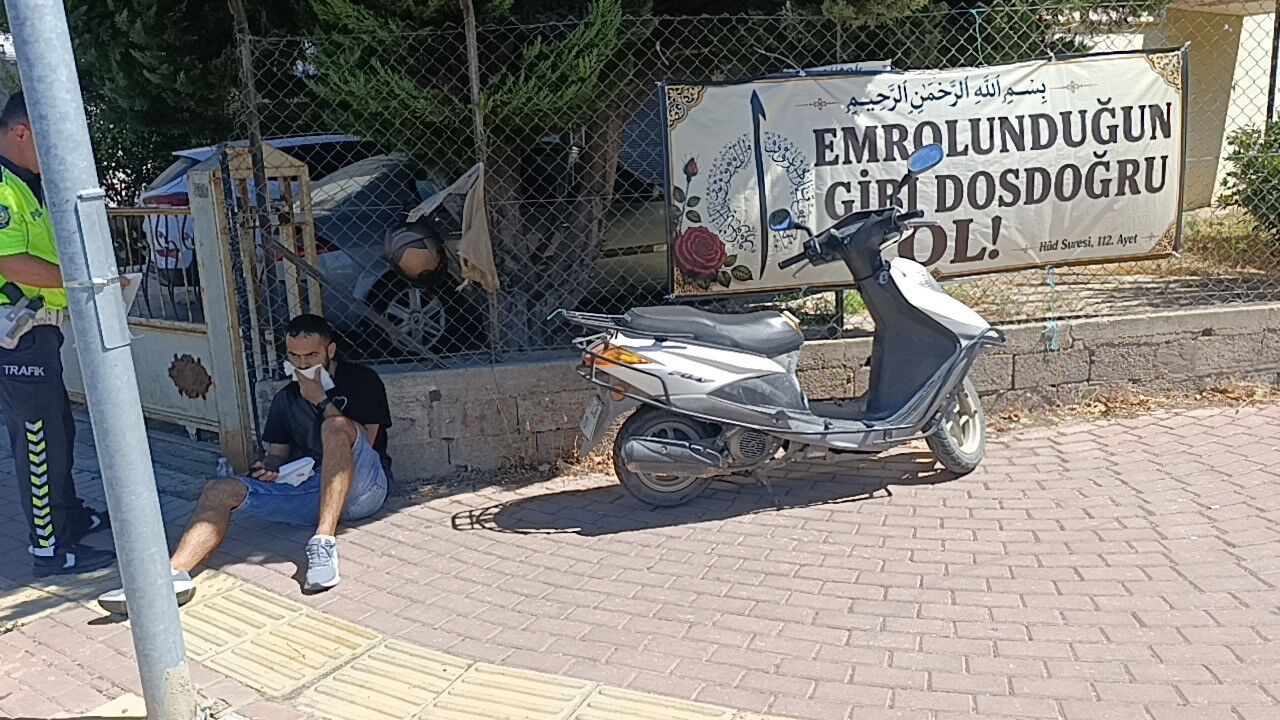 Manavgat’ta motosiklet sürücüsü kaza sonrası yerde