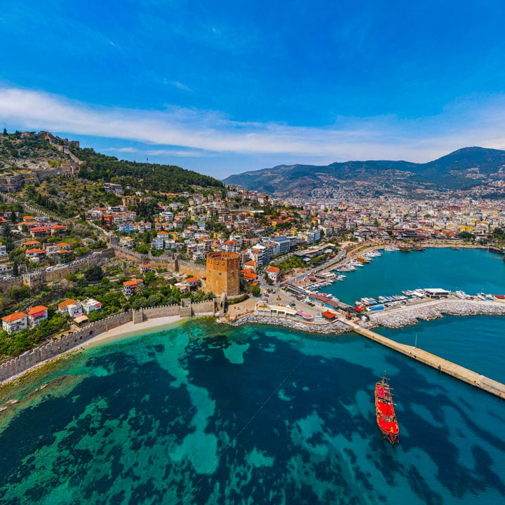 Alanya merkezi kıyı boyunca genişliyor