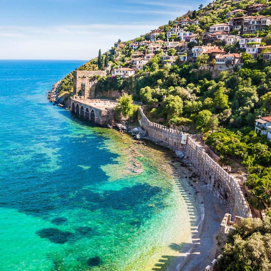 Alanya Kalesi Akdeniz kıyısına hakim