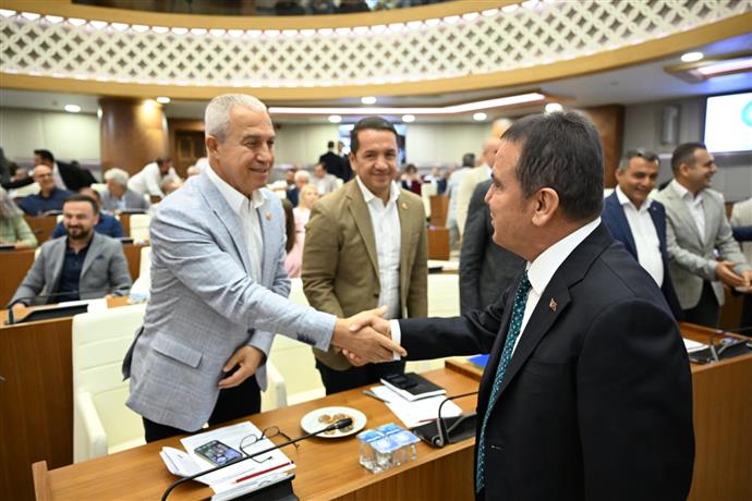 Antalya’da Özçelik meclis üyeleriyle buluştu