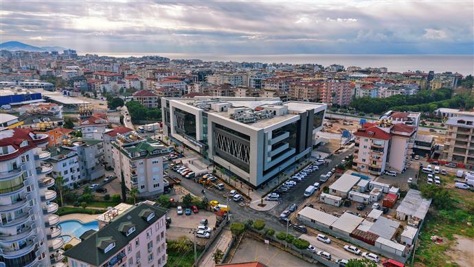 Alanya’da belediye hizmet binası görüntülendi