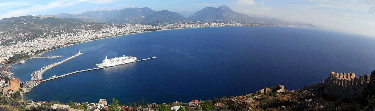 Port Panorama Alanya 11 (Fotoğraf: Professor Phisigma / Wikimedia Commons)