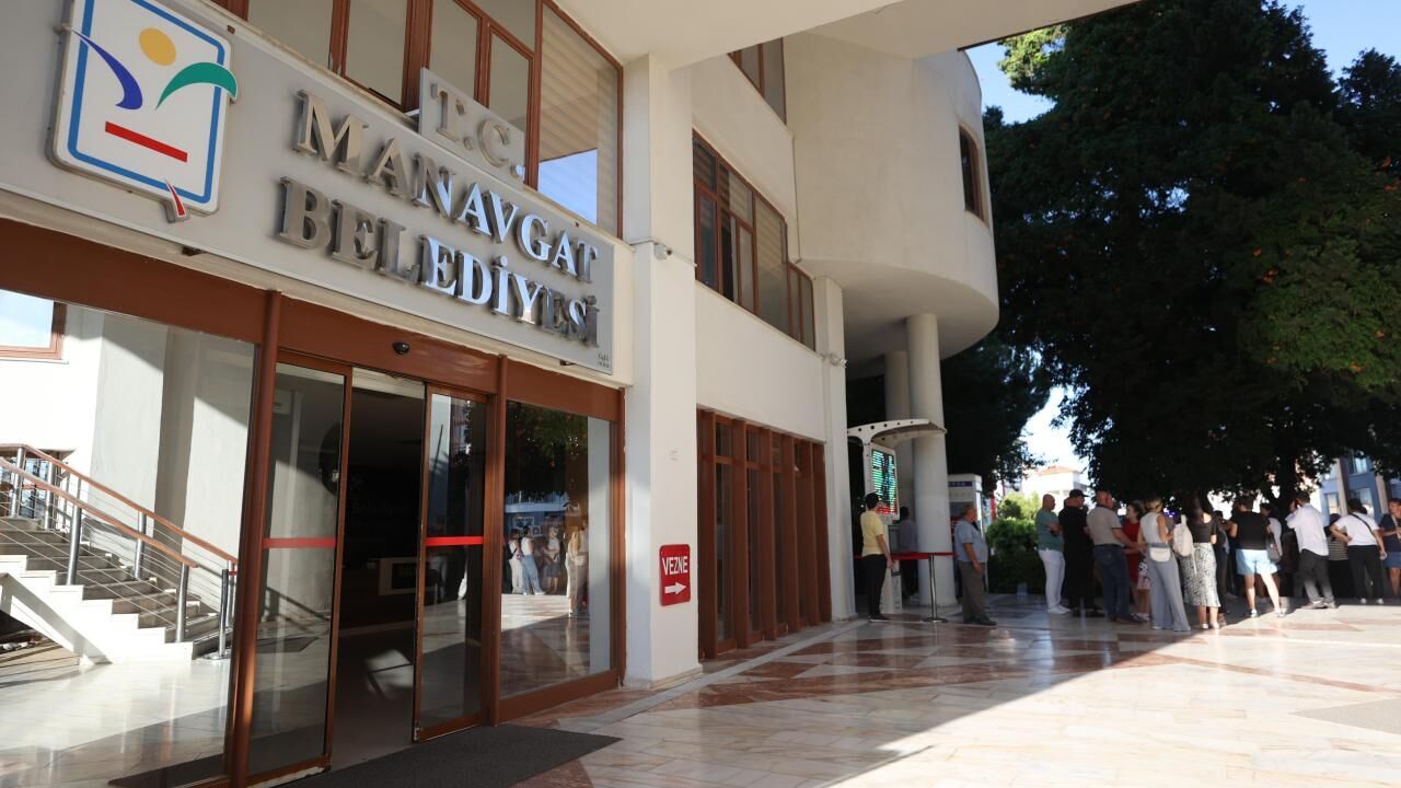 Antalya’da ihale sürecine ilişkin kurum binası