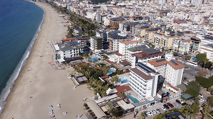 Alanya merkezde kışın açık oteller