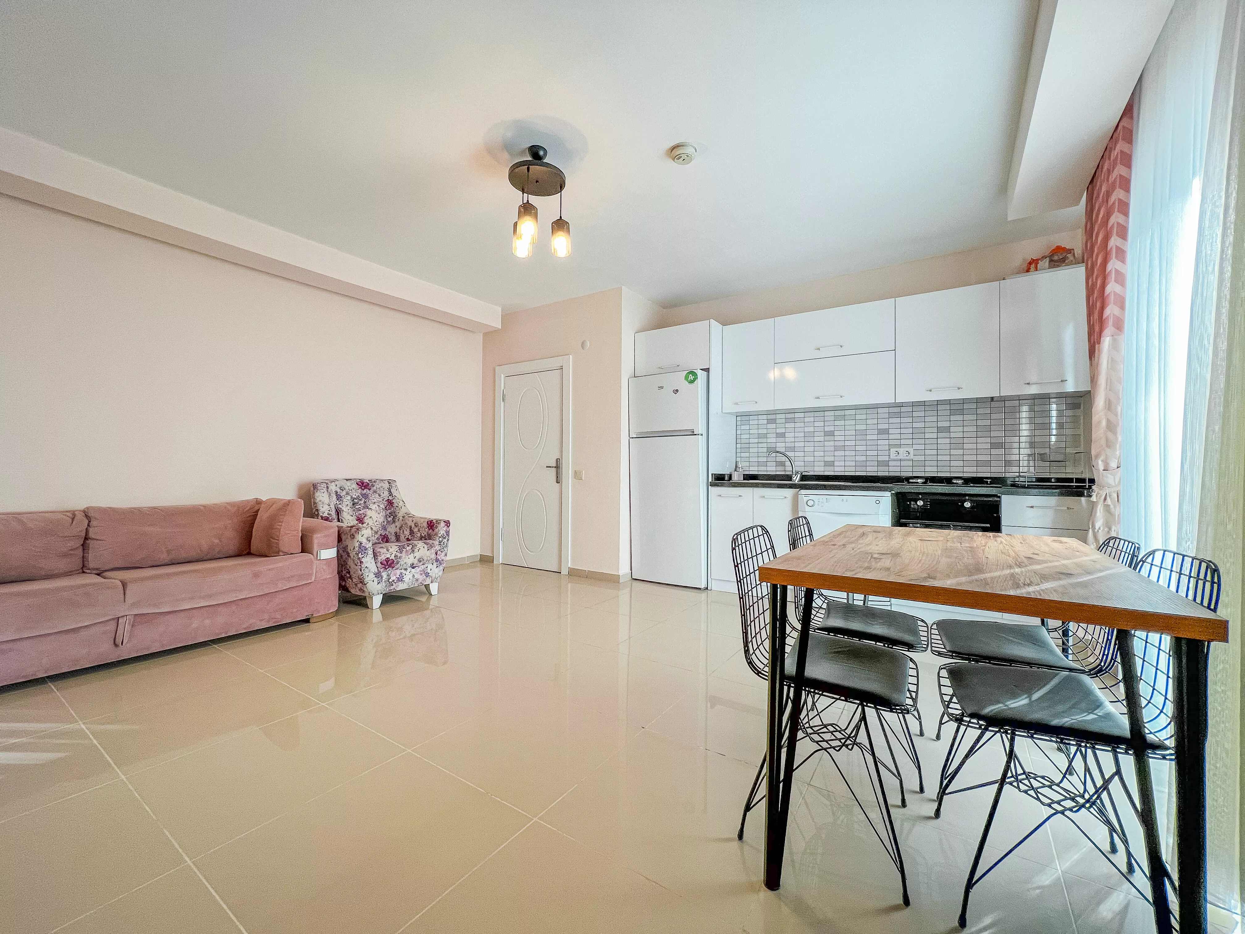 Kestel’de eşyalı daire iç mekânı