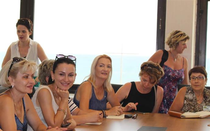 Alanya’da yabancı meclisi üyeleri toplantıda