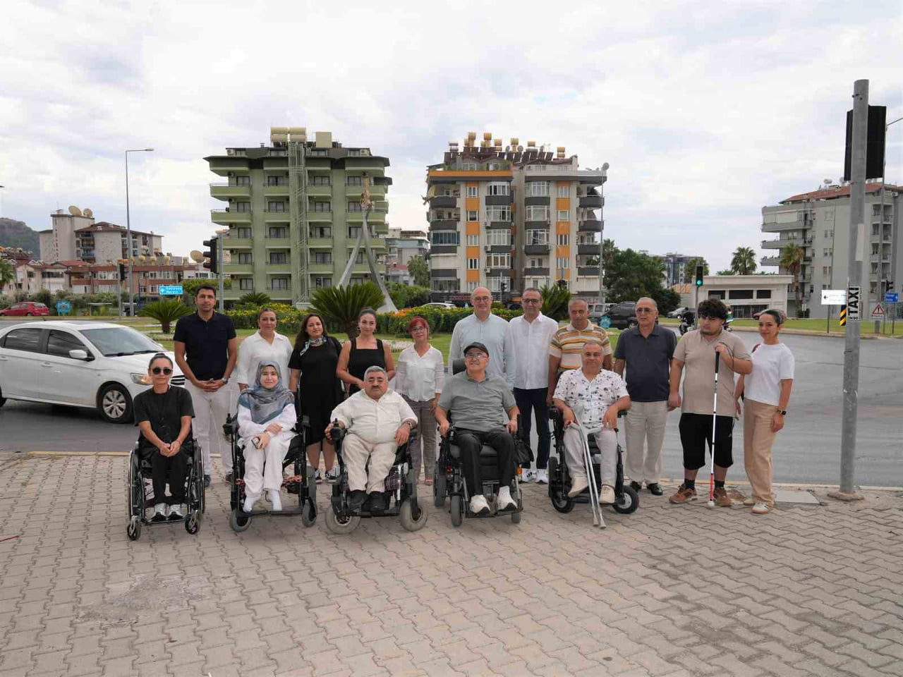 Alanya Çevreyolu’nda erişilebilir kaldırım düzenlemesi