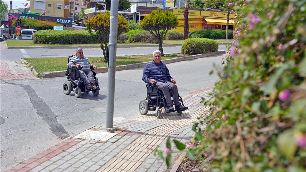 Alanya’da tekerlekli sandalye geçişi test edildi