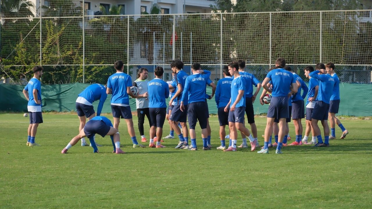 Alanya’da 1221 FK antrenmanda çalışıyor