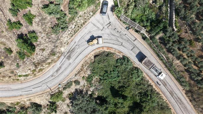 Yeşilöz’de yenilenen yol havadan görüntülendi