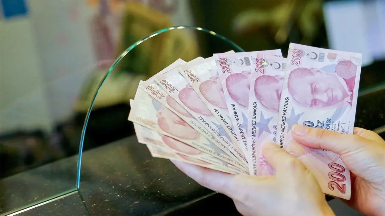 Demircikara’da bloklar arasındaki bağlantı alanı