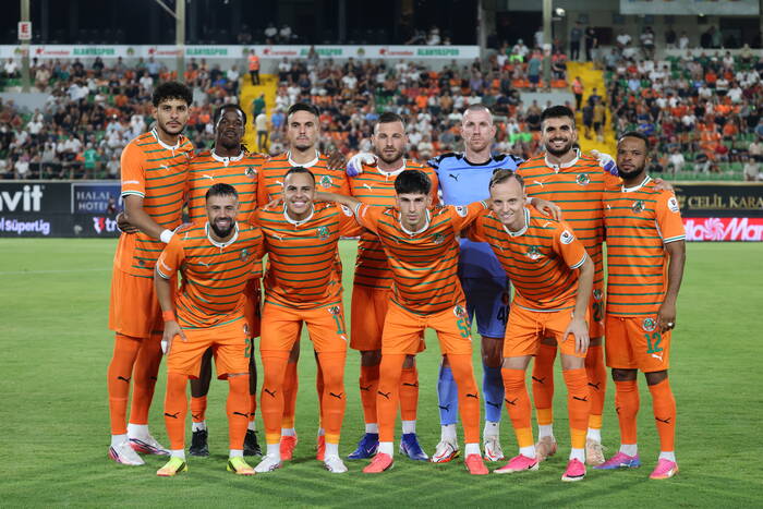 Alanya’da Alanyaspor kadrosu maç öncesi