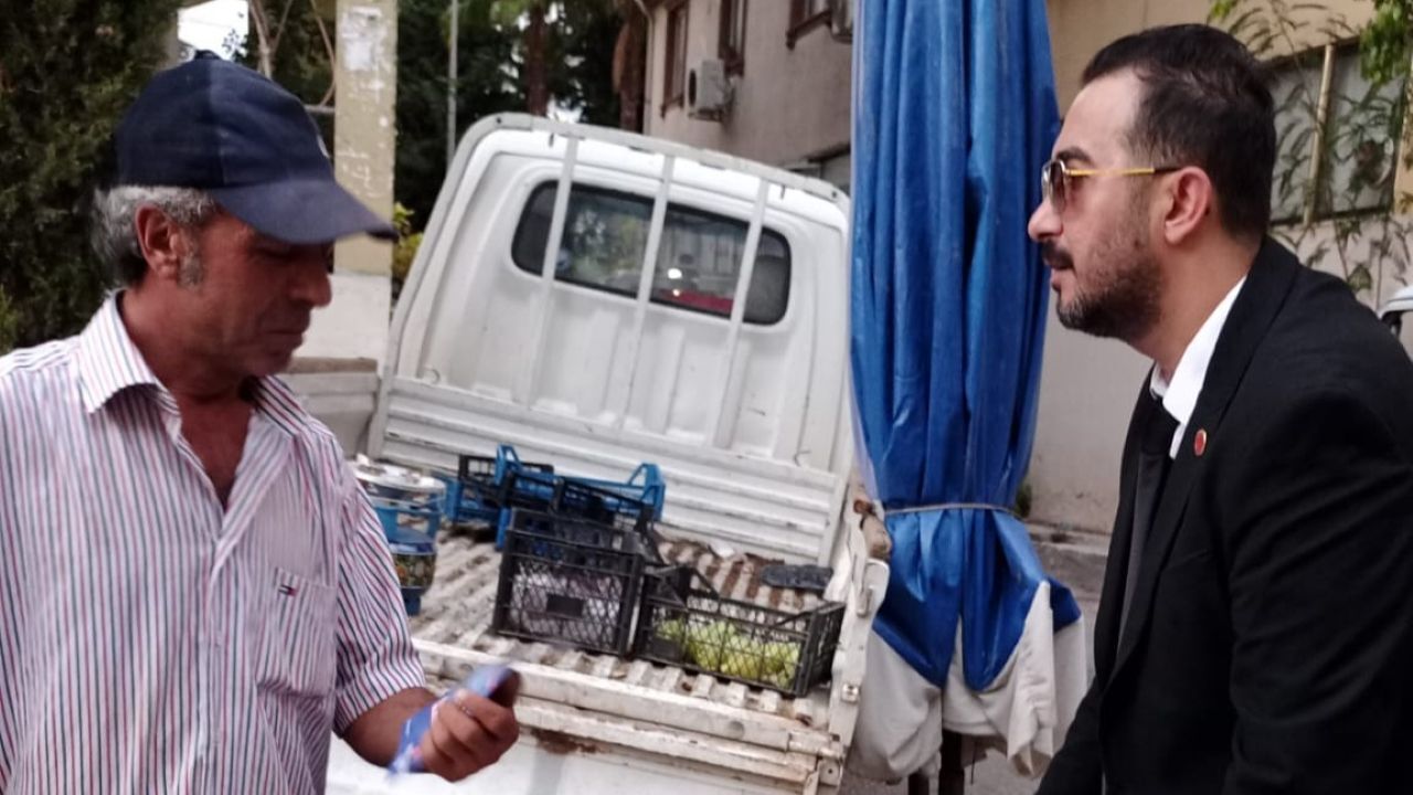 Antalya’da parti heyeti esnaf ziyaretinde