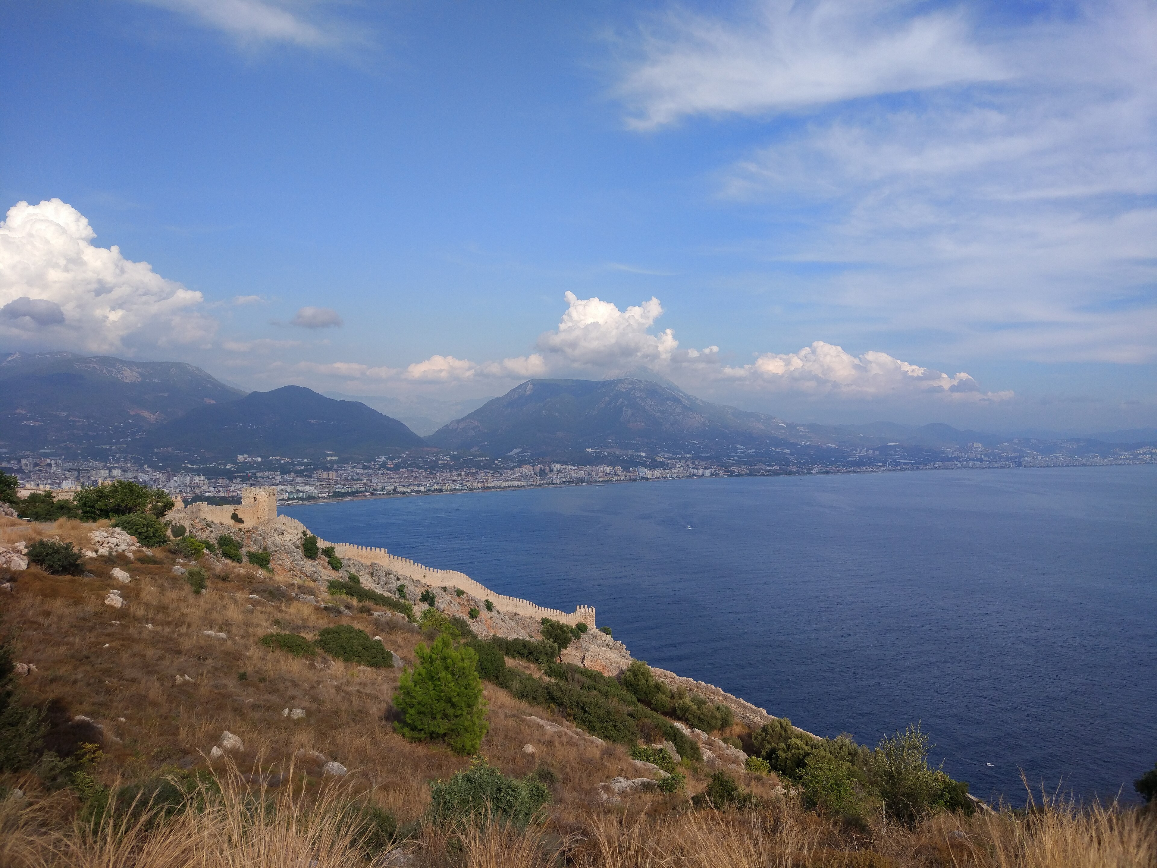 Alanya Kalesi’nden Akdeniz manzarası