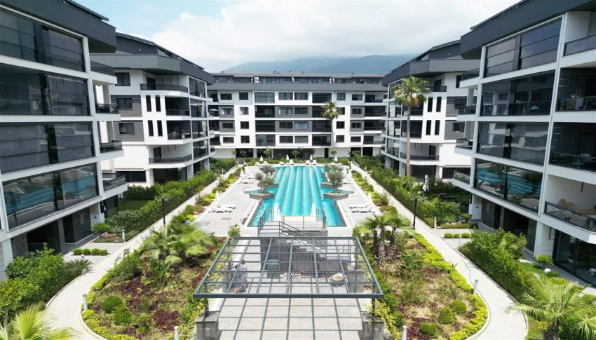 Oba’da site içindeki apartman blokları