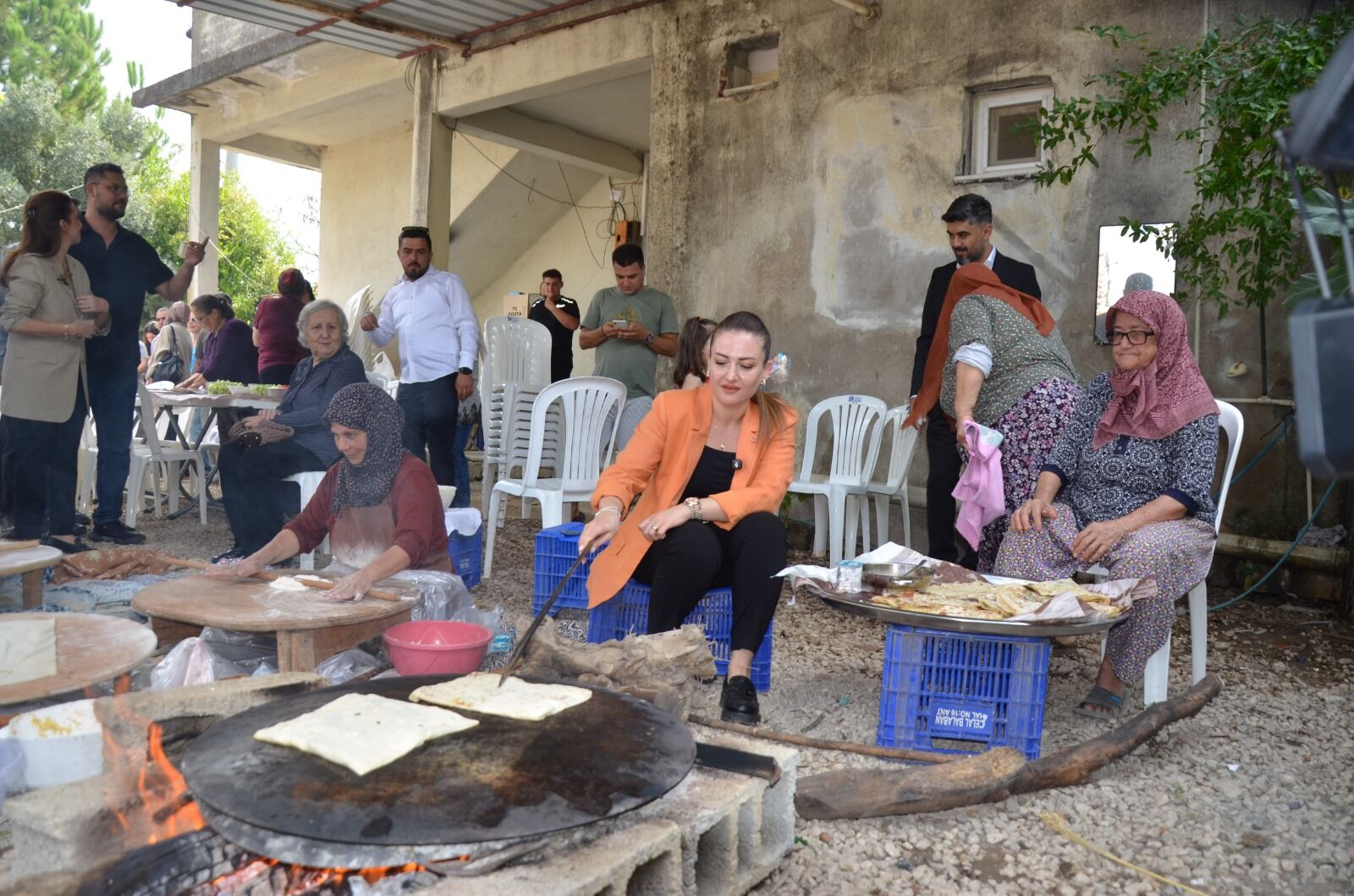 Burmahancı’da Özdemir mahalle kadınlarıyla buluştu