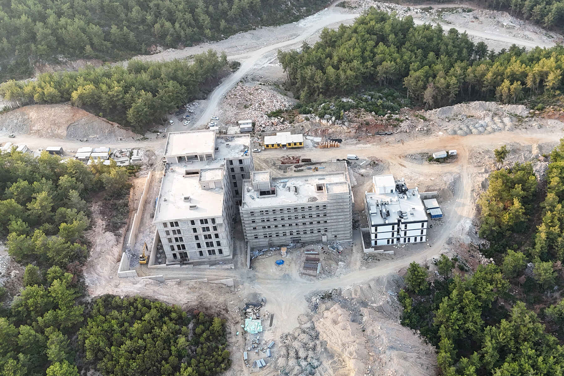Cikcilli’de sağlık kampüsü inşaatı sürüyor