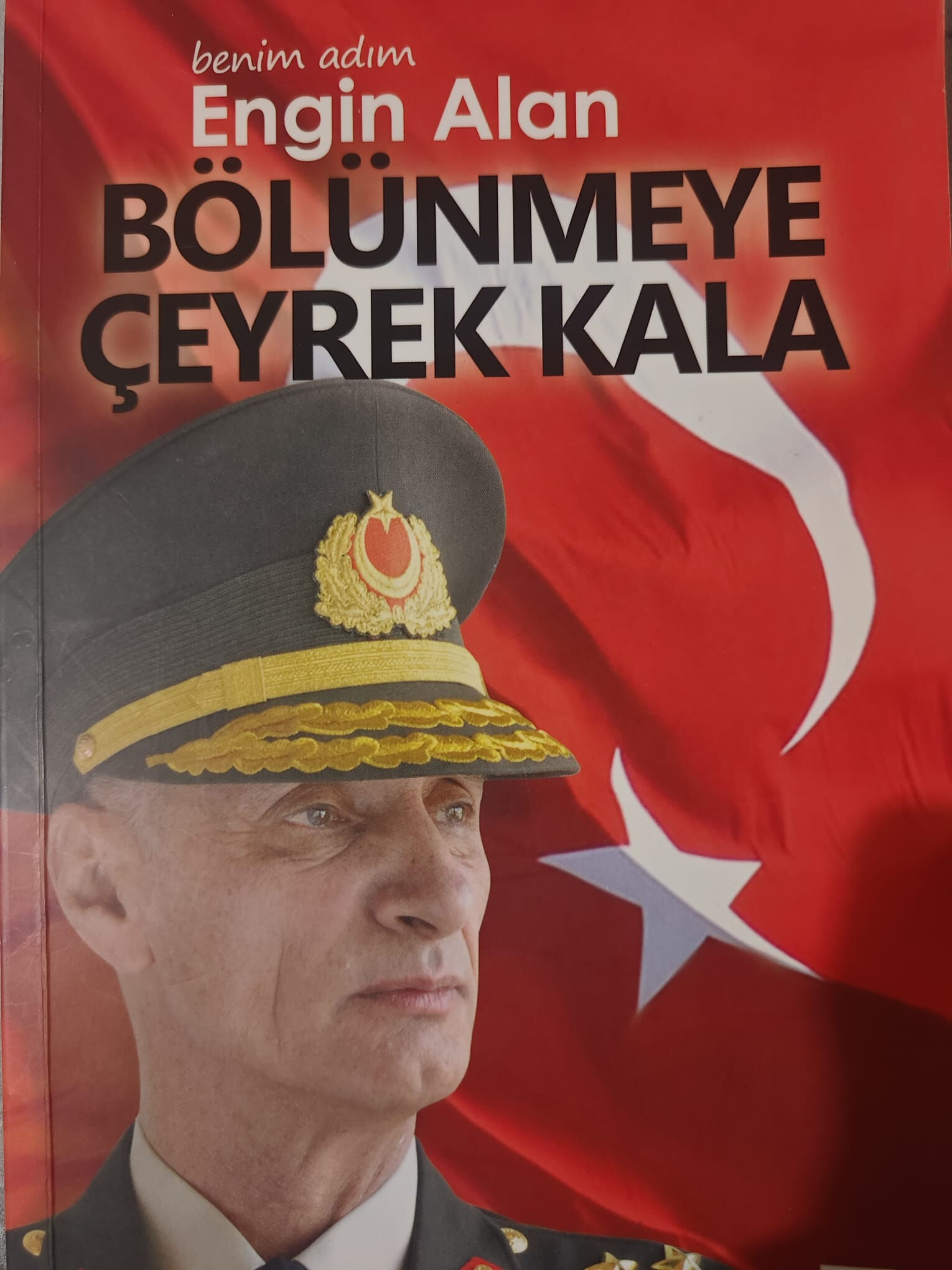 Alanya etkinliğinde Engin Alan ziyaretçilerle
