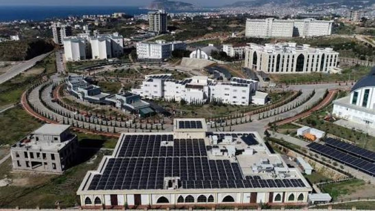 Alanya’da ALKÜ kampüsünde akademik hareketlilik sürüyor