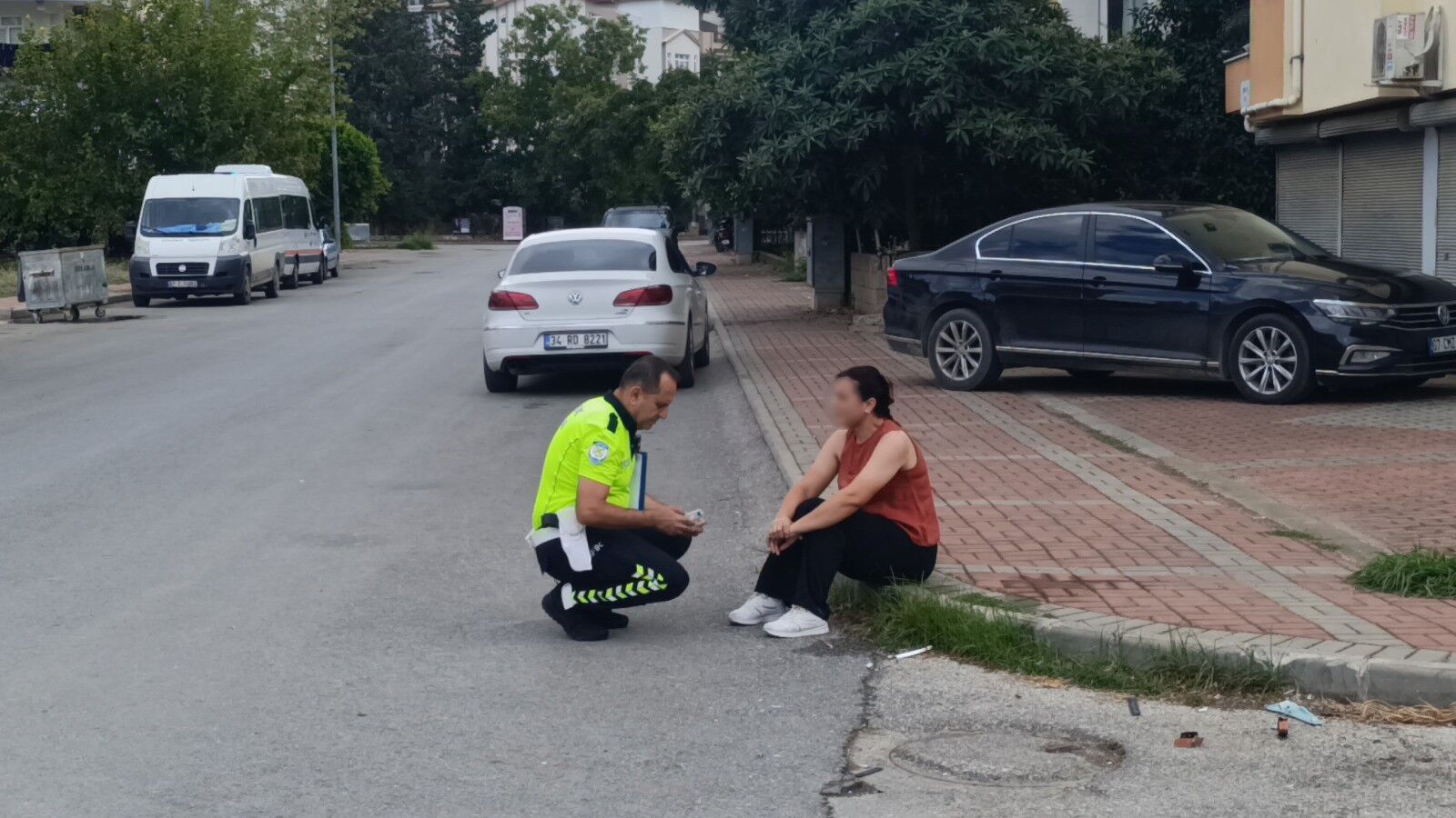 Manavgat’ta motosiklet kazası: Sürücü gözyaşlarını tutamadı