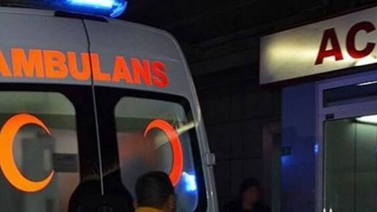 Manavgat’ta iki çocuk asansörde bir saat mahsur kaldı
