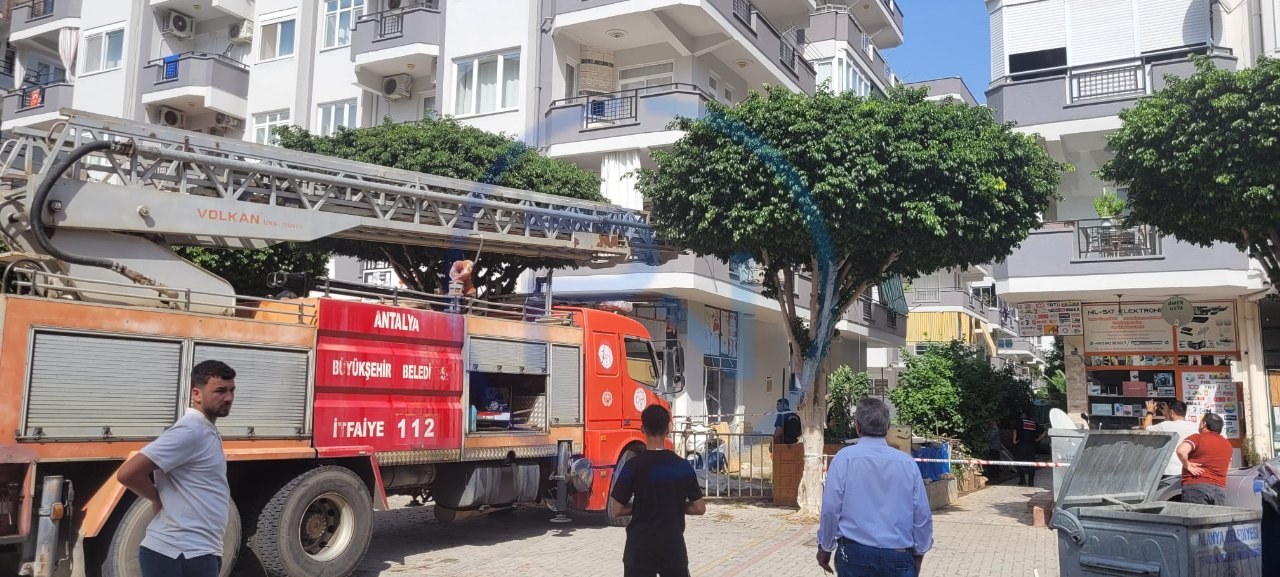 Alanya'da şok olay: Kardeşini balkondan attı — fotoğraf 2